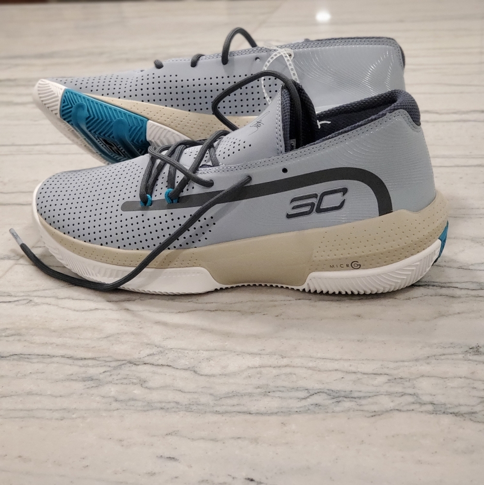 Under Armour SC 3ZERO III Men's Basketball Shoes